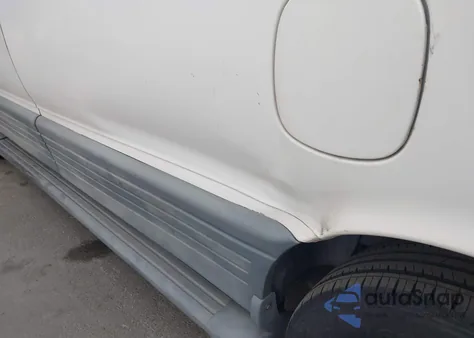 1992 Toyota Previa Le from USA, damaged, VIN JT3AC12R4N1009495